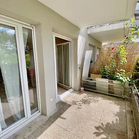 2 Chambres - 20 Min De Paris Et Disney Avec Terrasse Et Parking Champs-Sur-Marne Exterior photo